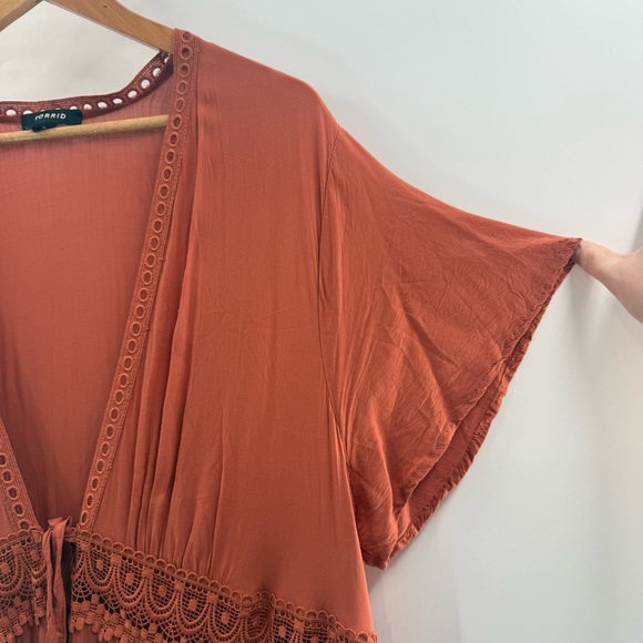 Torrid Duster Length Kimono Tie Front Lace Details in Orange Rust Size 2X - Picture 6 of 15